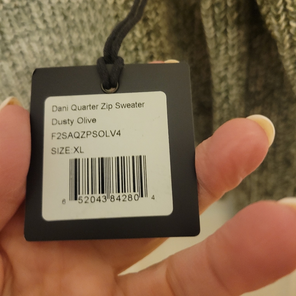 The Normal Brand - Picture 3 of 3